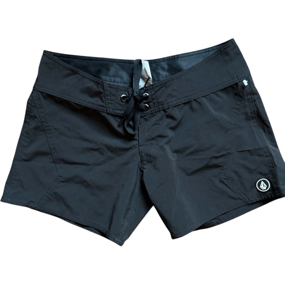 Volcom Juniors' SCover-up Shorts - Black, Size 1 - Picture 3 of 6